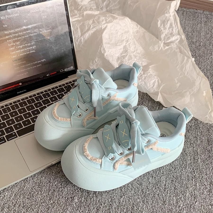 Damen Modische Sneakers mit einzigartigem Schnürsystem und bequemer Sohle R&B