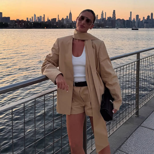 Damen Anzugjacke mit raffinierter Schluppe und weichem Schnitt R&B