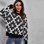 Damen Gemusterter Strickpullover mit floralem Design und hohem Kragen R&B