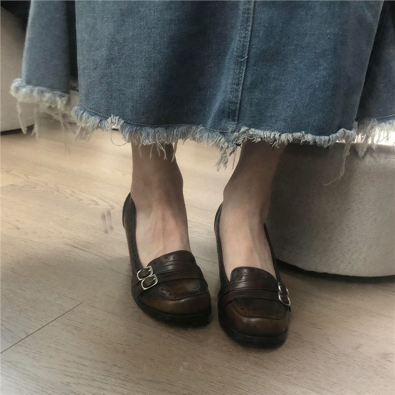 Damen elegante Pumps mit dekorativem Riemchen
