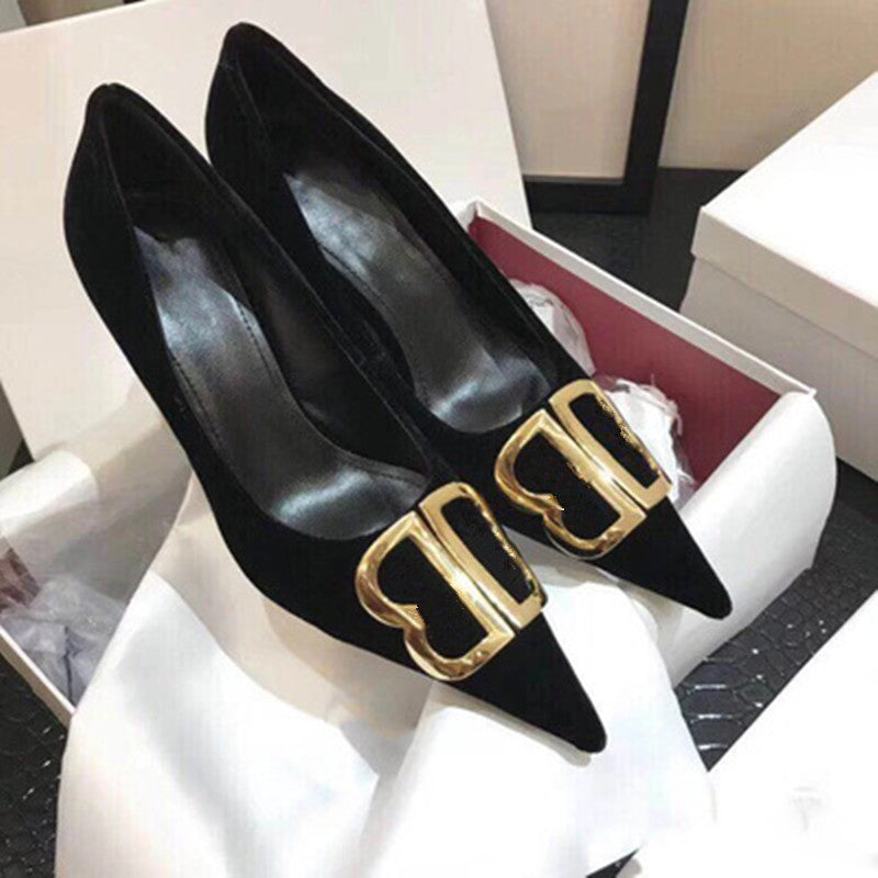 Damen elegante High Heel Pumps mit luxuriösem Design und goldenen Applikationen R&B