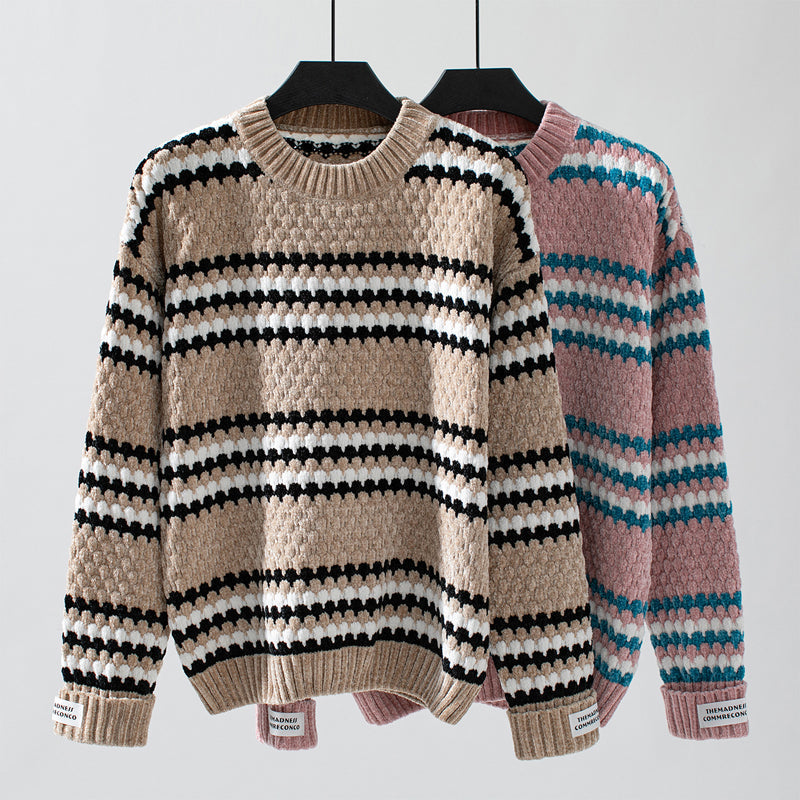 R&B | Gestreifter Strickpullover Mit Modernem Stil