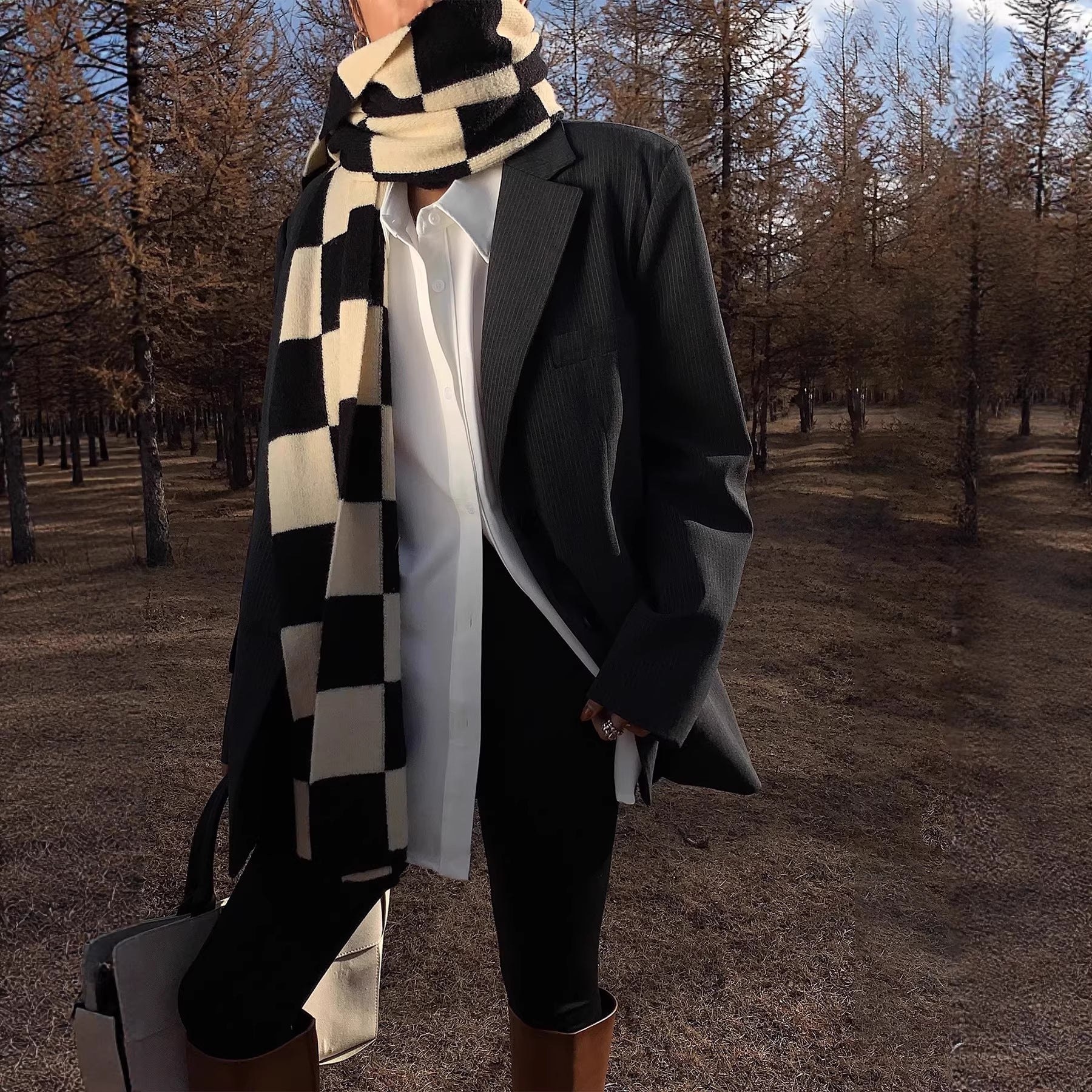 Damen R&Bhemd mit oversized Schnitt und eleganten Manschetten R&B