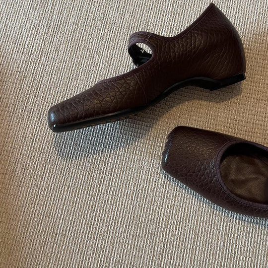 Damen Ballerinas mit einzigartigem Quadratzehen-Design und verstellbarem Riemen R&B