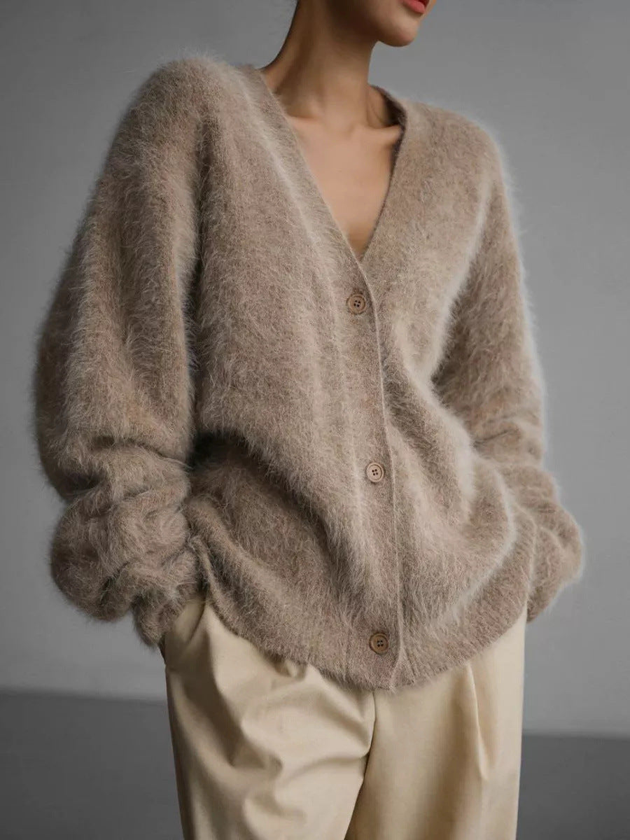 Damen gemütlicher Strickcardigan mit weichem Flauschmaterial und modischem Knopfdetail R&B