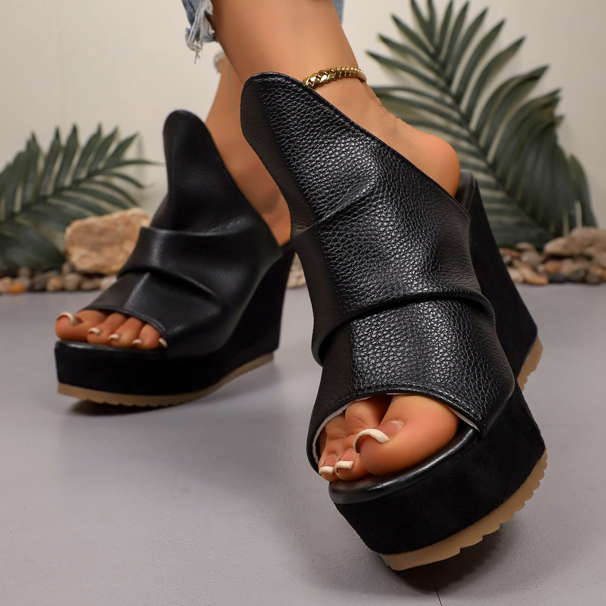 Damen Wedge-Pantoletten mit modischem Schnitt und offenem Zehenbereich R&B