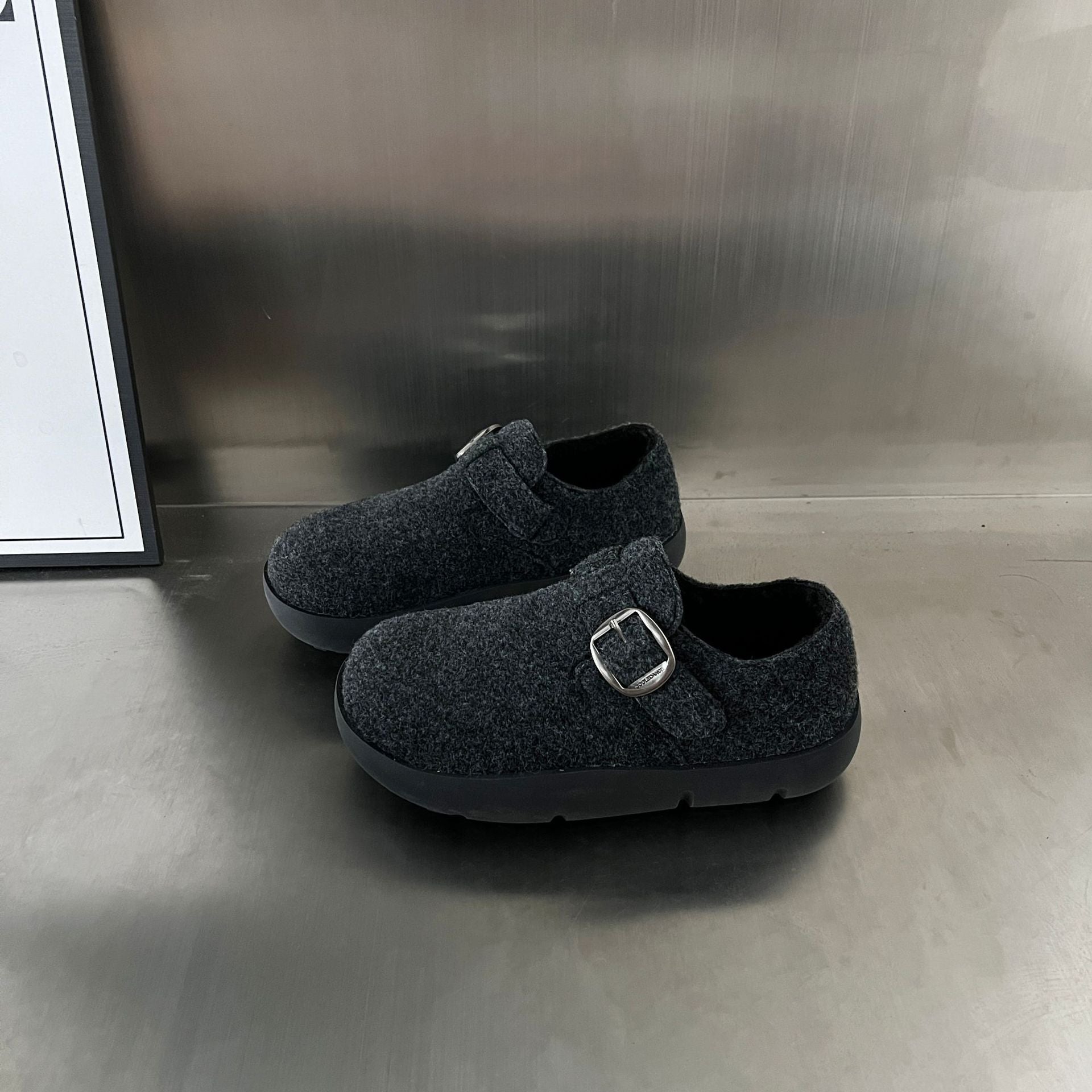 Damen gemütliche Clogs mit modischer Schnallenverzierung R&B