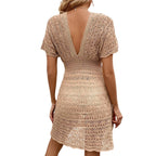 Strandkleid mit tiefem V-Ausschnitt