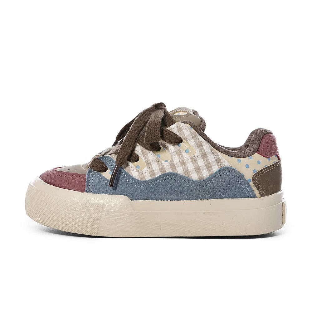 Damen Verspielte Freizeit Sneakers mit kuscheligen Tierdetails