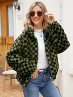 Damen Plüschjacke mit Karomuster und hohem Kragen R&B