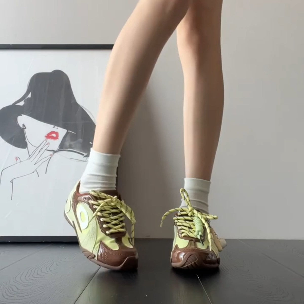 Damen sportliche Freizeitsneaker mit atmungsaktivem Mesh-Obermaterial und innovativer Dämpfungstechnologie R&B