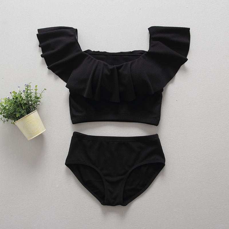 Damen Badeanzug mit Volant und eleganter Rippstruktur R&B