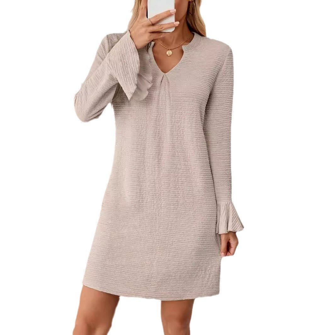 Damen Freizeitkleid mit elegantem V-Ausschnitt und romantischen Rüschendetails R&B