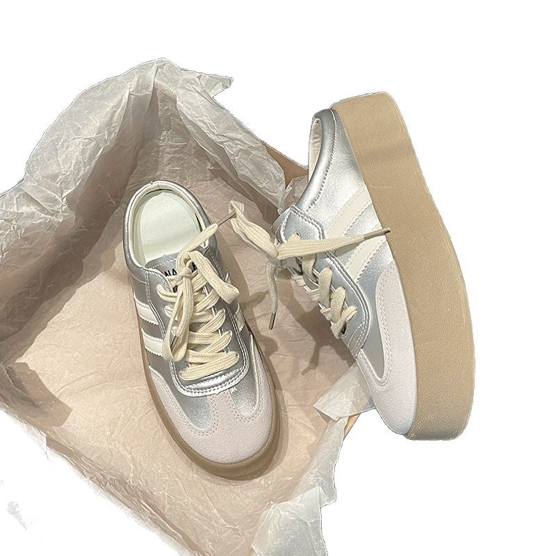 Damen Sneakers im sportlichen Retro-Stil mit atmungsaktiven Einsätzen R&B