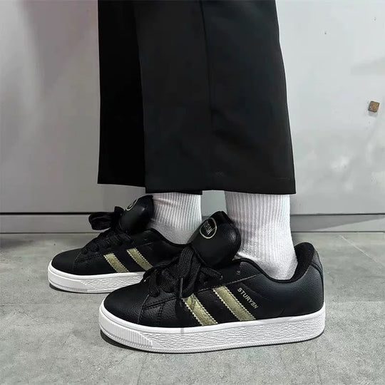 Damen Sportliche Sneaker mit klassischem Streifendesign R&B
