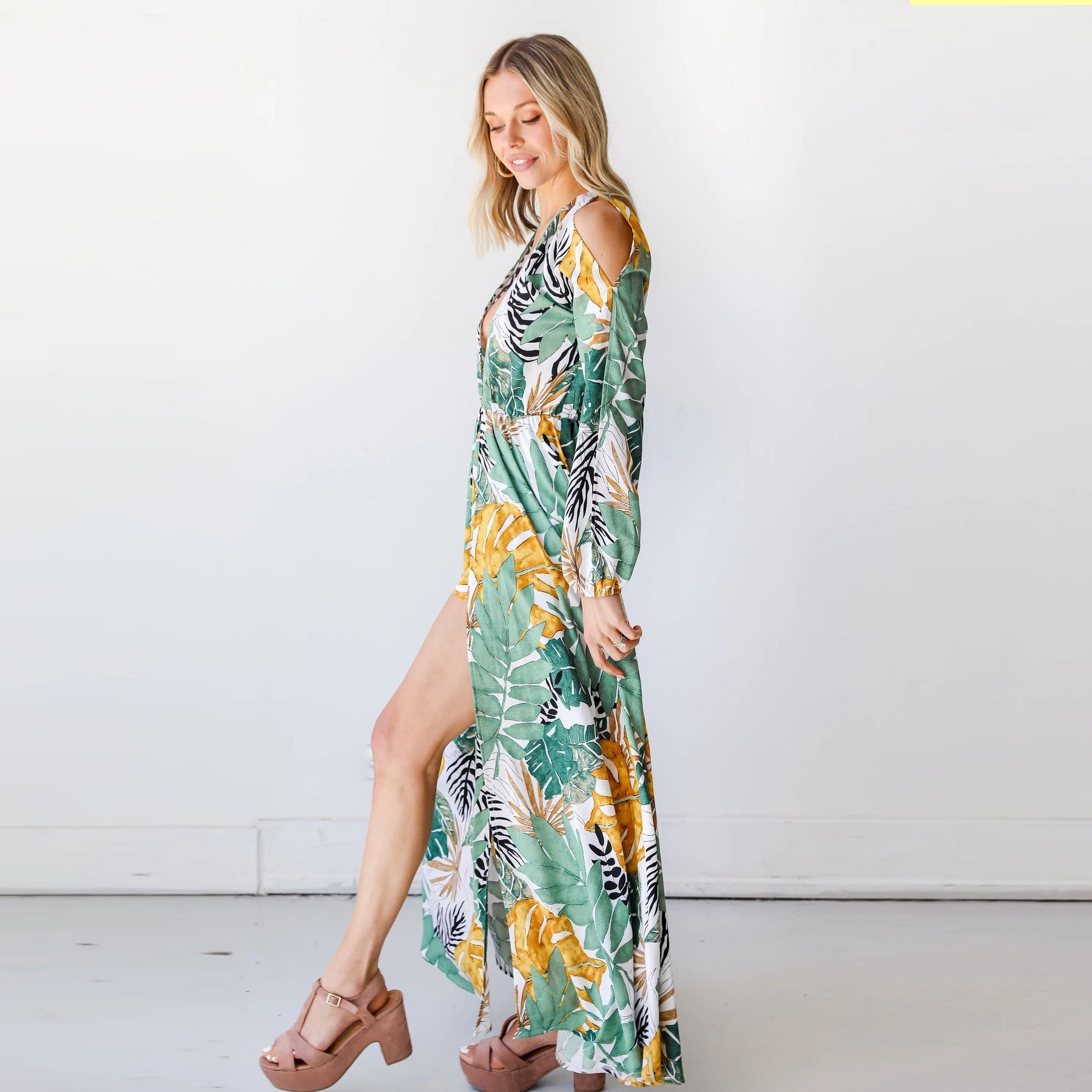 Damen Maxi-Kaftan mit floralem Muster und tiefem Ausschnitt R&B
