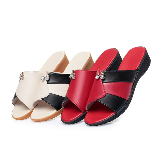 Damen Komfortable Mules mit modischem Riemen und elegantem Schmuckdetail R&B