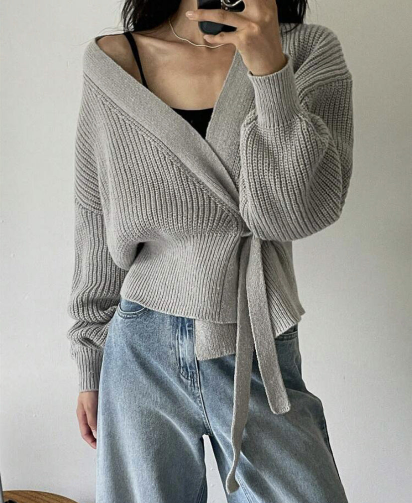 Damen Wickelstrickjacke mit weichem Material und lässigem Schnitt R&B