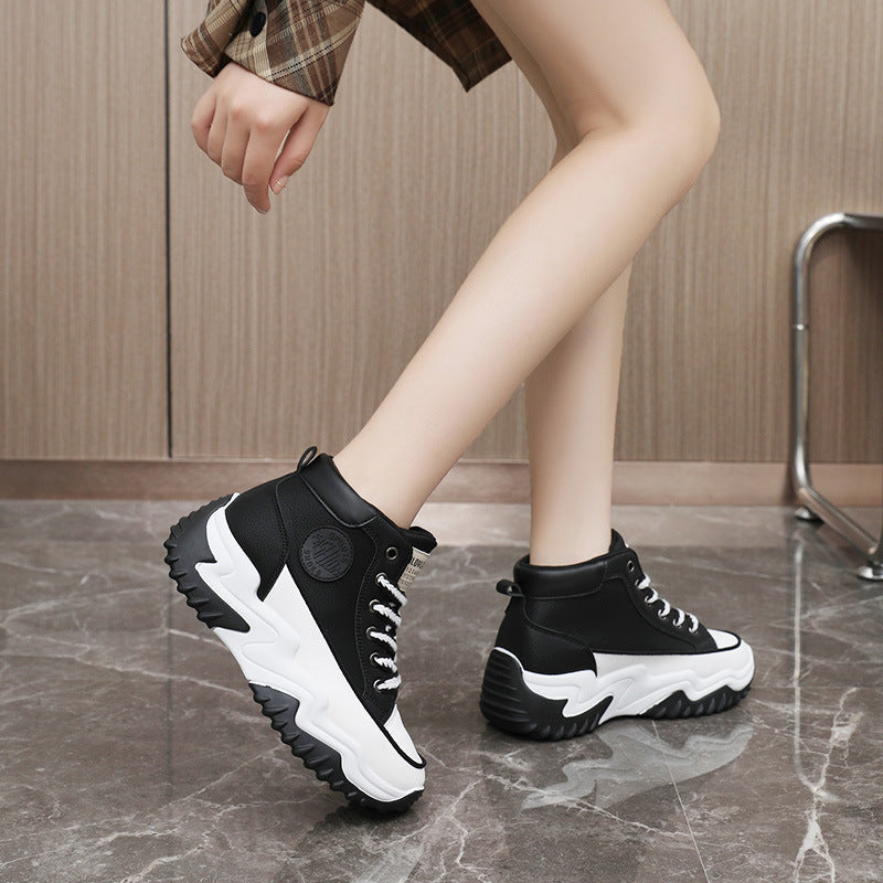 Damen Hohe Sneakers mit markantem Profil und modernem Design R&B