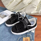 Damen Bequeme Sneakers aus weichem Wildleder mit sportlicher Sohle