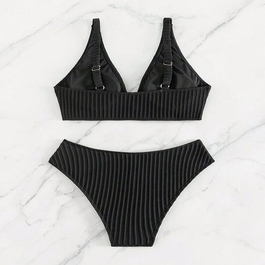 Damen Designer-Bikini mit raffiniertem Schnitt R&B