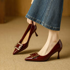 Damen elegante spitze Pumps mit dekorativem Schmuckelement
