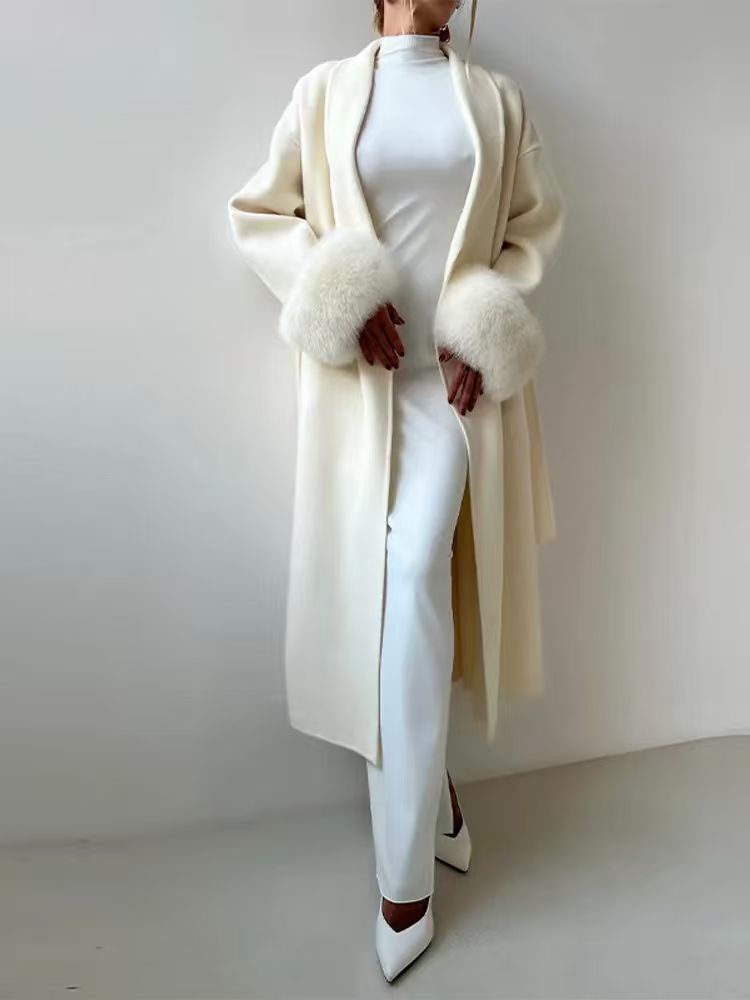 Damen Eleganter Wollmantel mit luxuriösen Pelzärmeln R&B