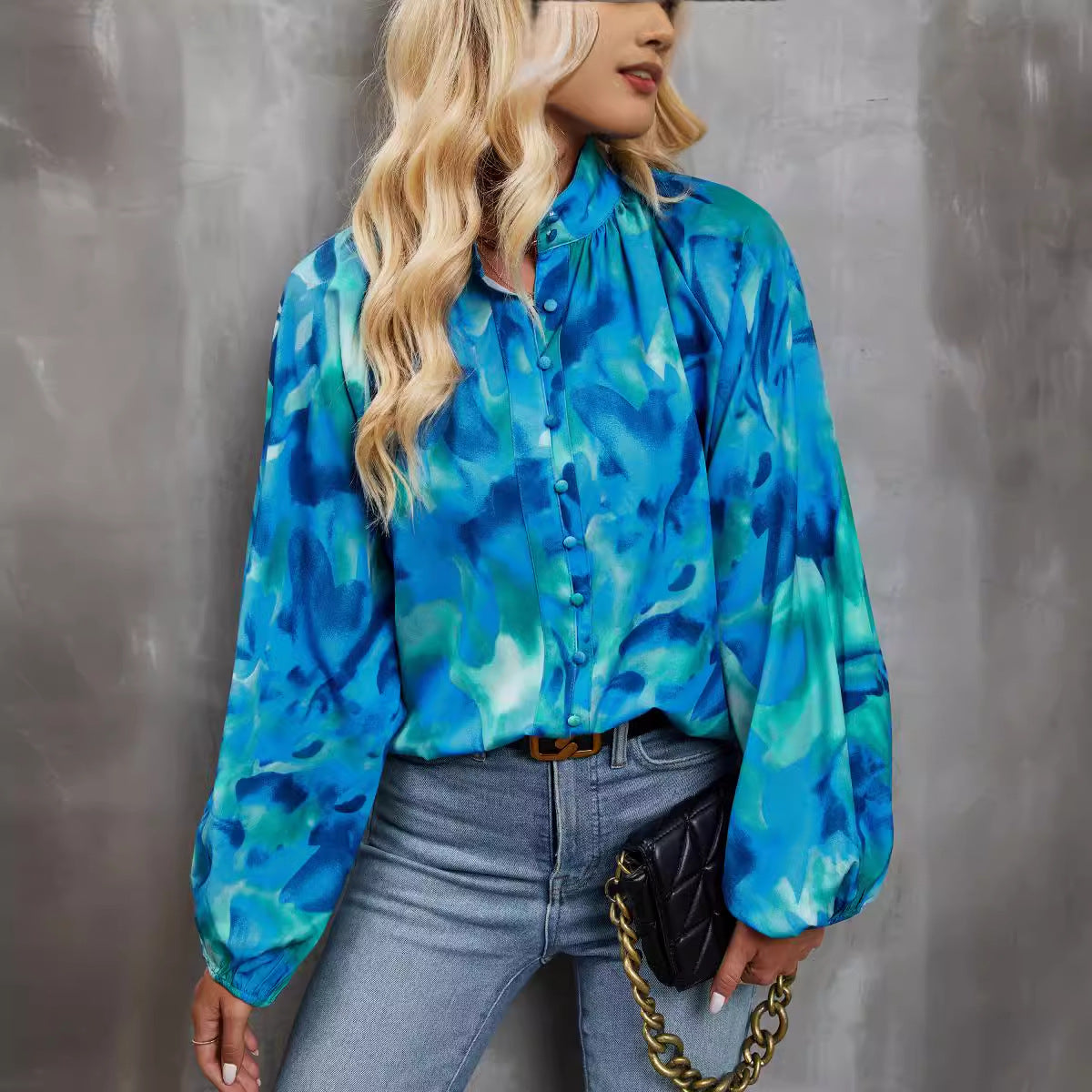Damen Bluse mit buntem Floral-Print und Schluppenkragen R&B