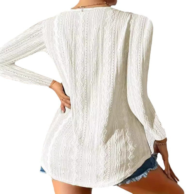 Damen Langarmshirt mit tiefem V-Ausschnitt und dekorativen Knöpfen R&B