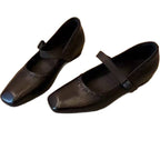 Damen Ballerina mit elegantem Riemen und modischem quadratischem Zehenbereich