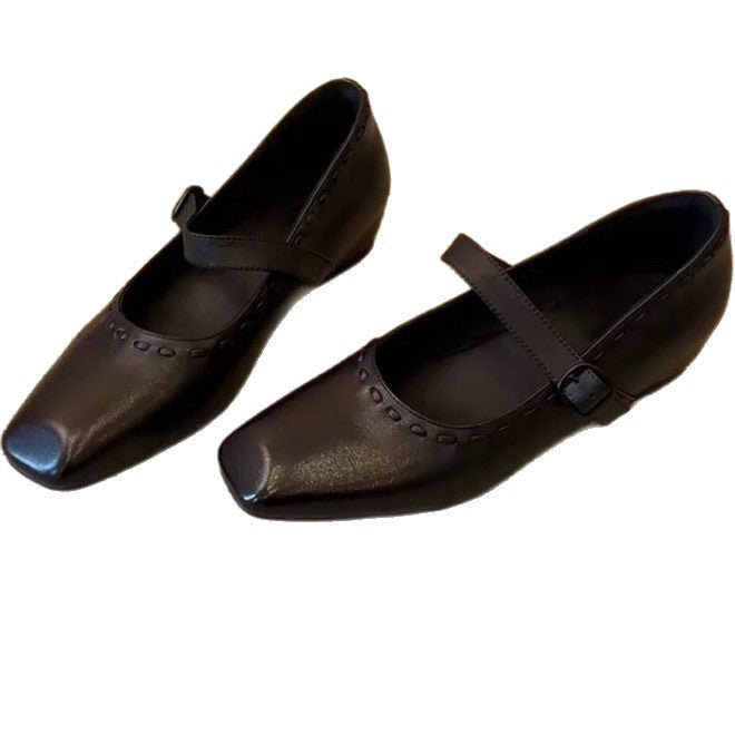 Damen Ballerina mit elegantem Riemen und modischem quadratischem Zehenbereich