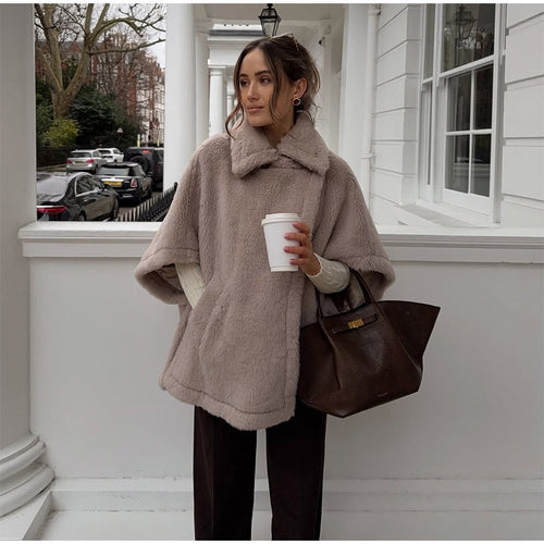 Damen Flauschiger Poncho R&B