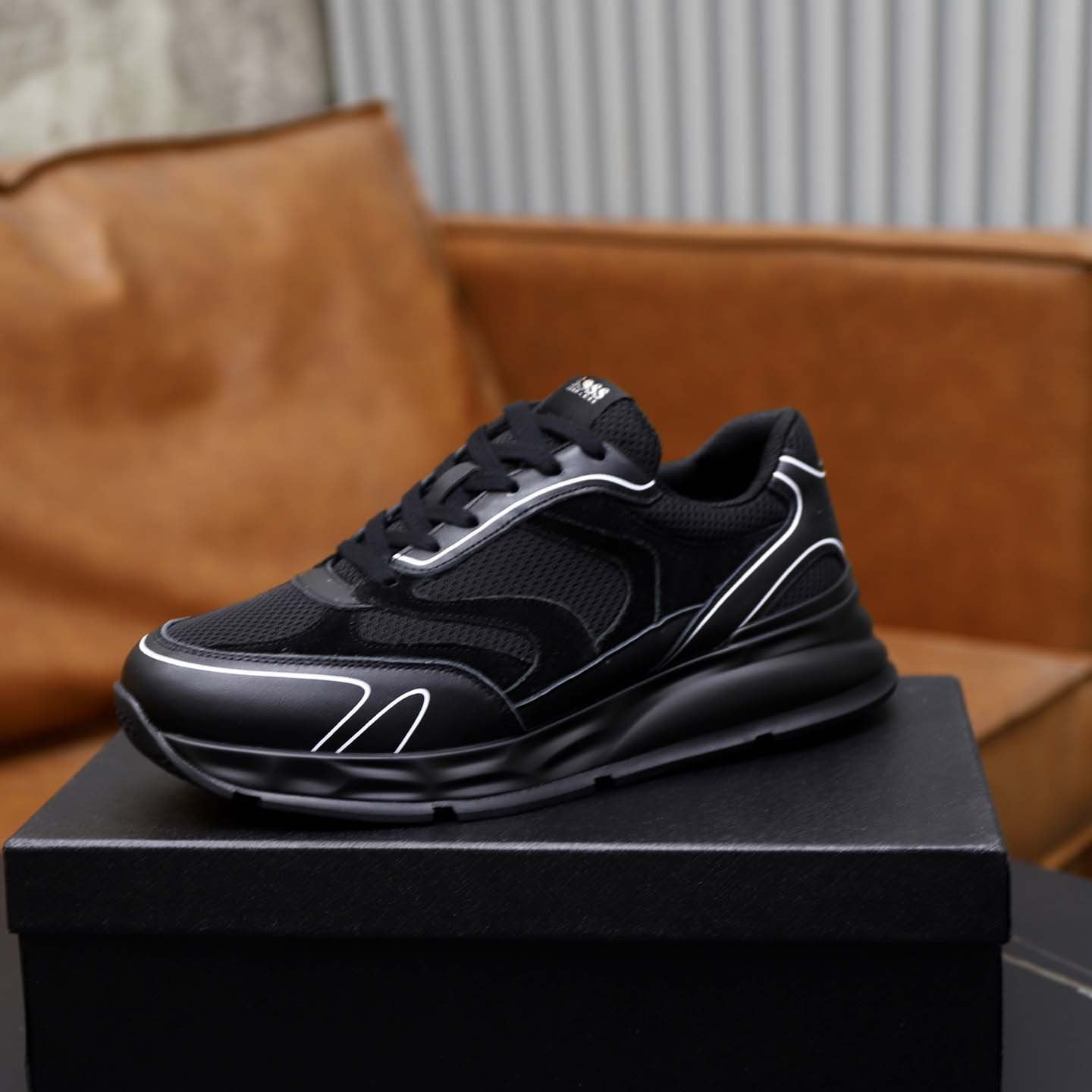Damen Sportliche Sneakers mit atmungsaktiver Netzstruktur und modernen Akzenten R&B