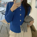 Damen Strickjacke mit Herzknopfdetails und elegantem Schnitt
