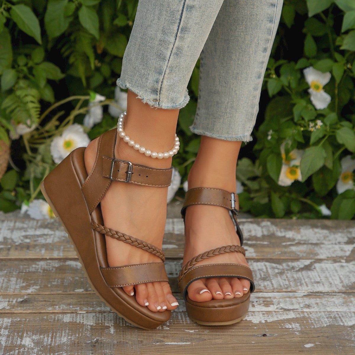 Damen Keil-Sandalen mit geflochtenem Riemen und verstellbarem Schnallenverschluss R&B
