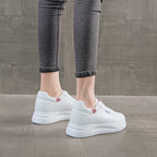 Damen Sneakers mit sportlichem Design und atmungsaktiver Oberflächenstruktur R&B