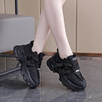 Damen Sportliche Sneakers mit atmungsaktivem Netzmaterial und stabiler Profilsohle R&B