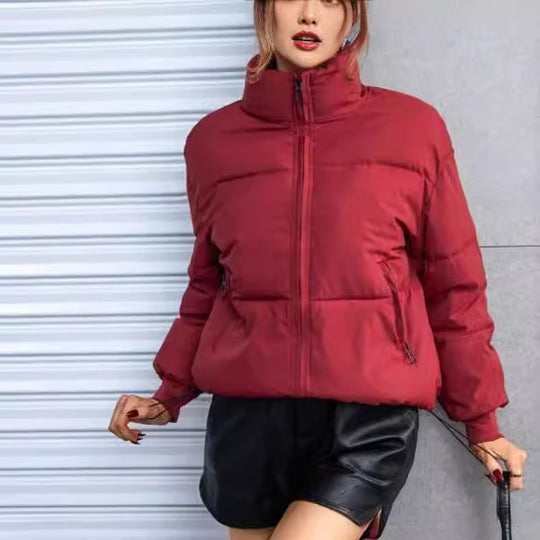Damen Winter-Steppjacke mit hochschließendem Kragen und praktischen Reißverschlusstaschen R&B
