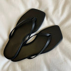 Damen Flip-Flops mit glamourösem Metallic-Riemendesign und komfortabler Innensohle EB