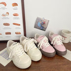 Damen Sportliche Sneakers mit modischen Sternenapplikationen R&B
