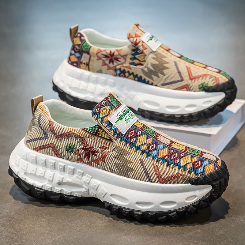 Damen modische Slip-On Sneakers mit einzigartigem Design und rutschfester Sohle R&B