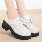 Damen Schnürschuhe mit robustem Blockabsatz und modischem Schnitt
