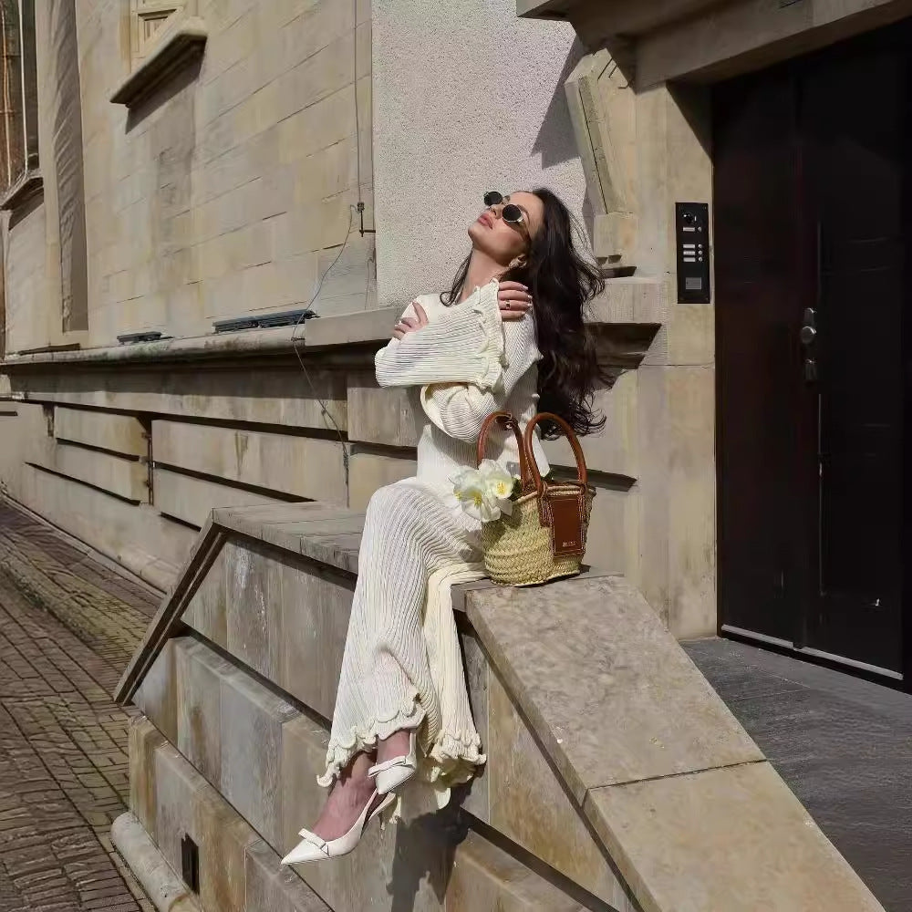 Damen Elegantes Strickkleid mit Rüschendetails und langen Ärmeln R&B