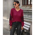 Damen V-Ausschnitt Pullover mit eleganten Spitzenärmeln und Rippstruktur R&B