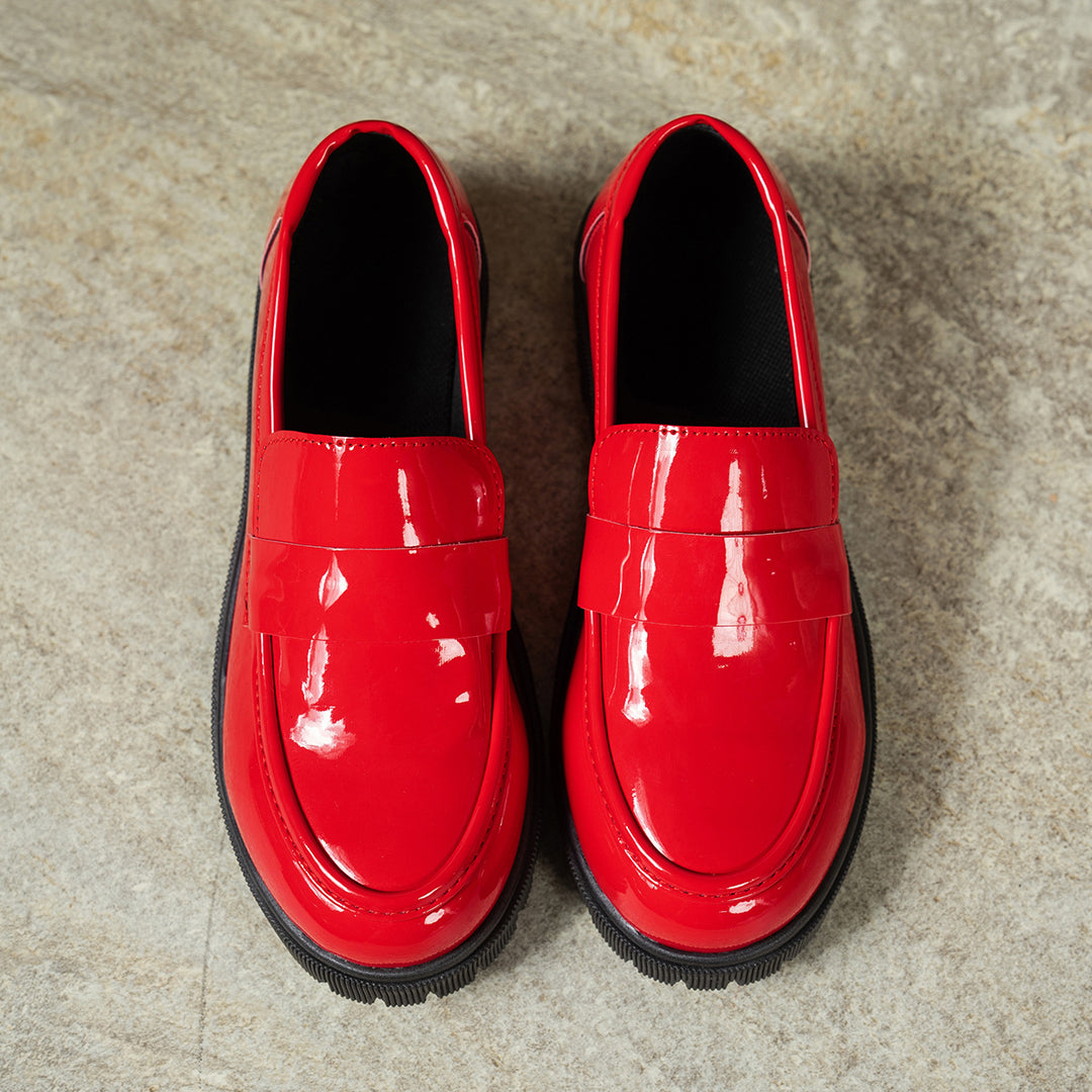 Damen Modische Loafers mit glänzender Oberflächenstruktur R&B