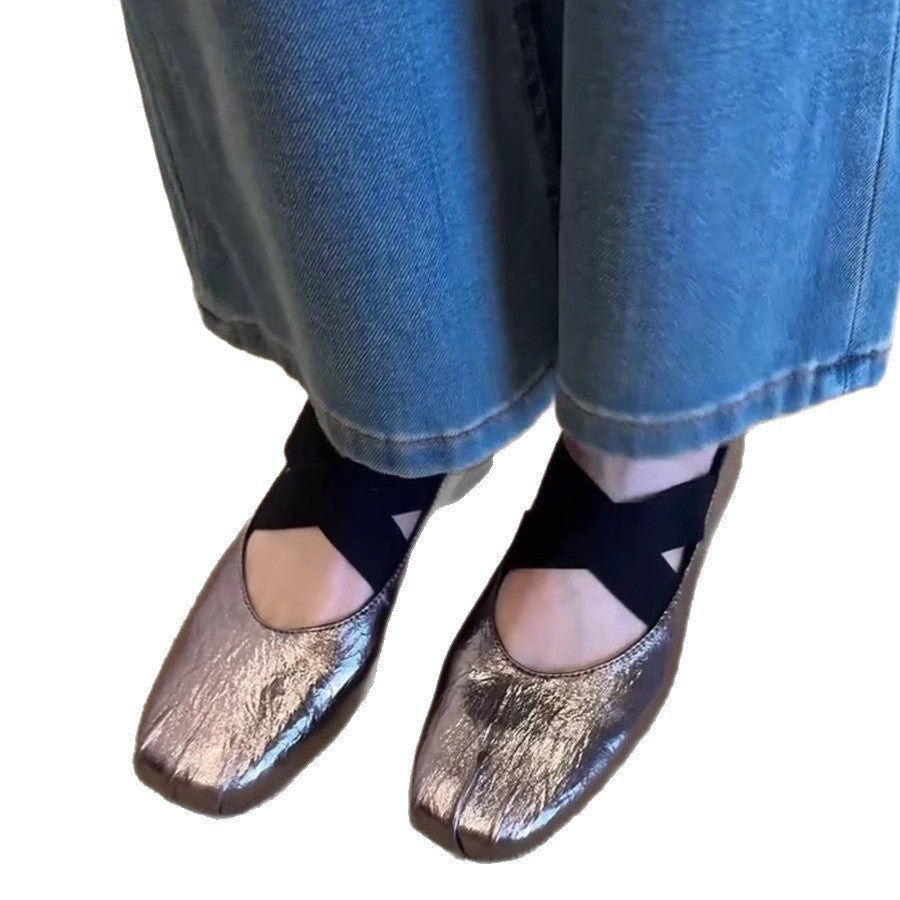 Damen Ballerina-Schuhe mit modischem Kreuzriemen und glänzender Oberfläche