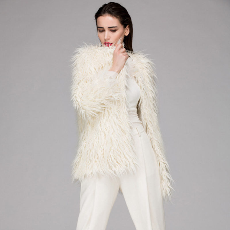 Damen Flauschiger Kunstpelzüberwurf mit großzügigem Schnitt und eleganten Ärmeln R&B