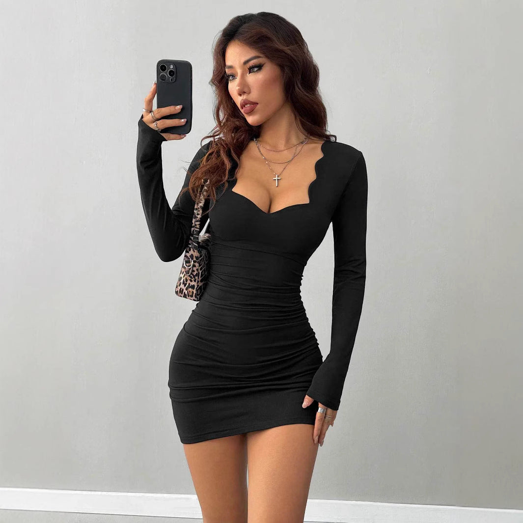 Damen figurbetontes Minikleid mit besonderen Ausschnitten