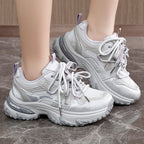 Damen Sportliche Sneakers mit atmungsaktivem Obermaterial und schockabsorbierender Sohle R&B