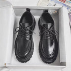 DamenModerne Schnürschuhe mit robustem Profil und trendigem Design R&B